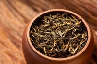 饮茶有良好的减肥和美容效果，特别是乌龙茶对此效果尤为明显。